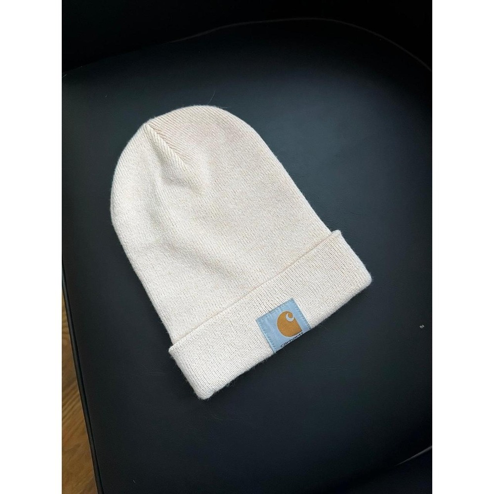 Carhartt Knit Cuffed Beanie Women's pink nwot